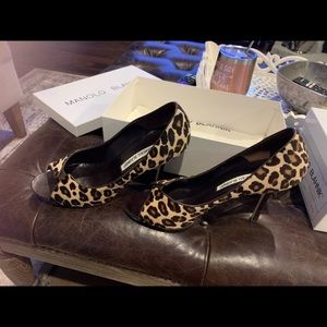 Manolo Blahnik gently used and mostly loved 🥰 Arsenia